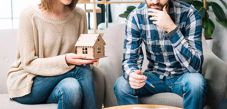 Why Sell Your House During Divorce in Santa Clarita, CA?