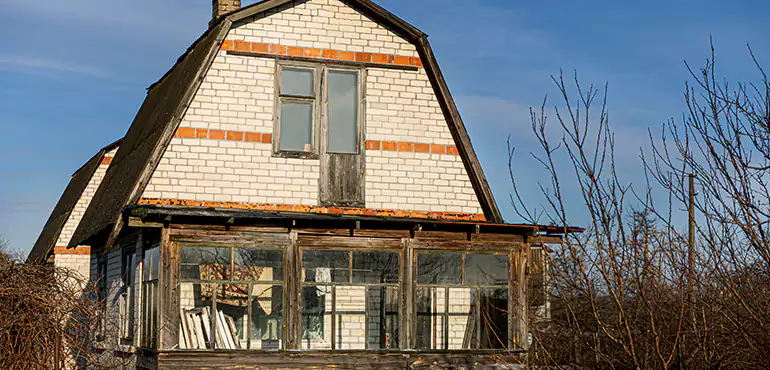 Types of Houses We Buy Without Repairs in Santa Clarita, CA