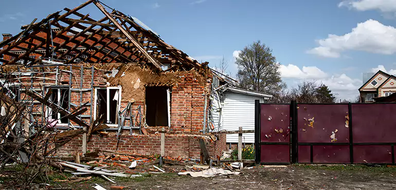 Types of Houses We Buy Without Repairs in Santa Clarita, CA